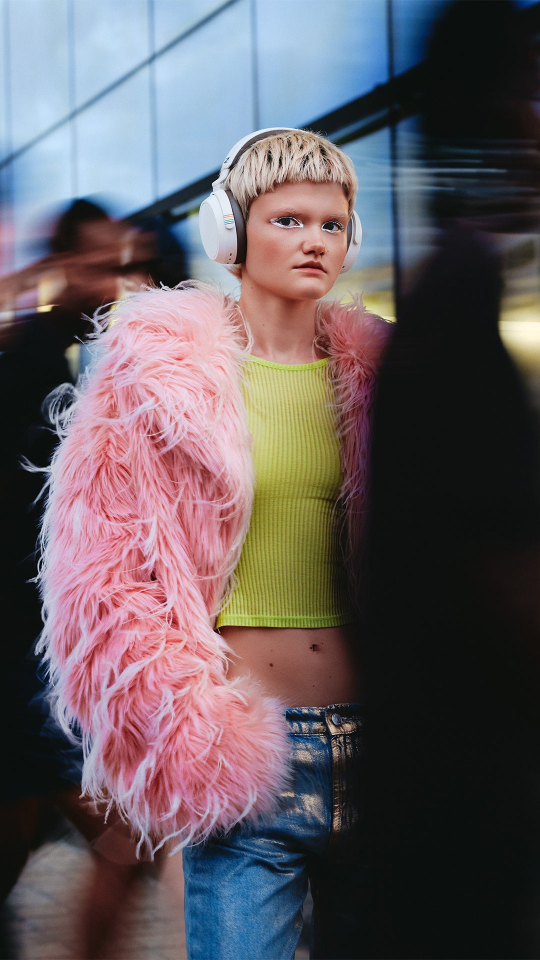 Sennheiser MOMENTUM 4 Wireless Pride Mood Shot