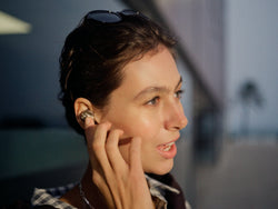 MOMENTUM True Wireless 5